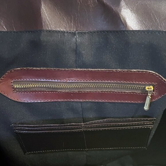 Handmade Leather Weekender Bag - Picture 10 of 11